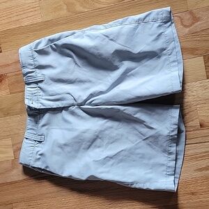 Boys Under Armour gray shorts size 10